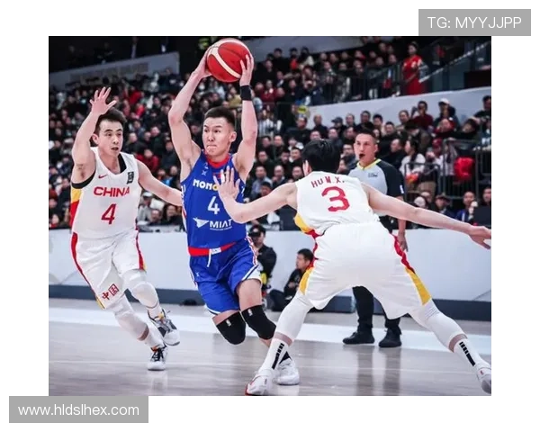 中国篮球新星崭露头角CBA赛季揭幕战精彩纷呈球迷期待激烈对决