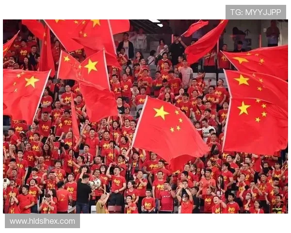 国足逆转取胜再燃晋级希望全场鏖战展现拼搏精神赢得掌声