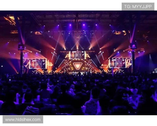 《全球电竞赛事热潮再起 电竞战队新动态与赛事预告抢占热搜榜单》