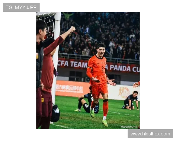 国足新阵首秀表现亮眼年轻球员爆发助力球队逆转赢得关键胜利 国足新阵首秀表现亮眼年轻球员爆发助力球队逆转赢得关键胜利