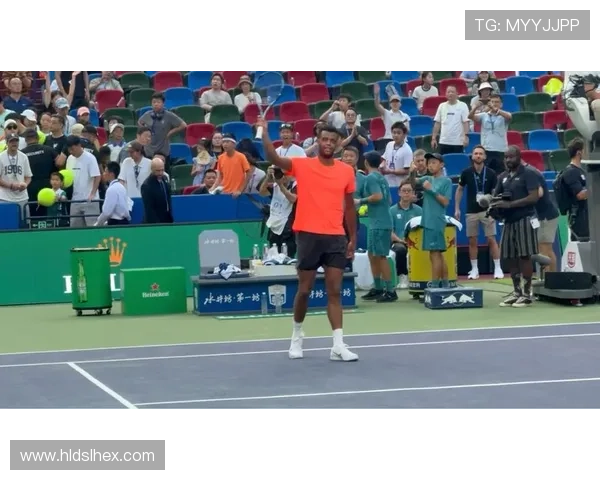 新一轮网球大师赛激战正酣 世界顶尖选手争夺年度最强称号