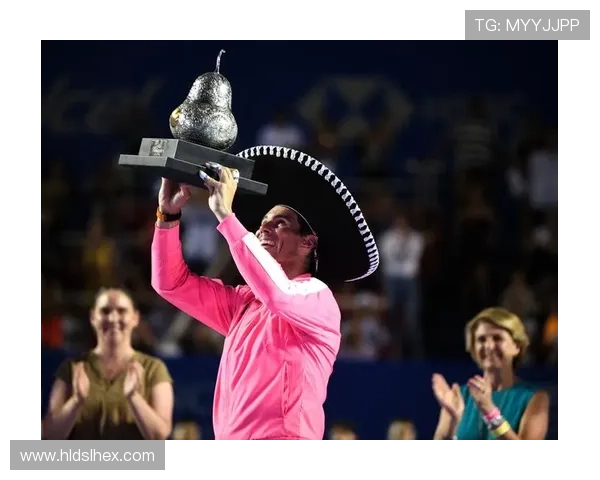 网球赛场激战正酣 纳达尔复出后首次夺冠刷新纪录