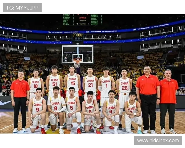 中国男篮逆袭战胜强敌，成功晋级亚洲杯四强，展现出色团队精神